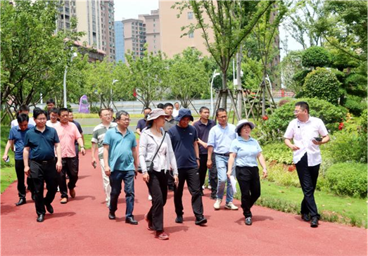 國家海綿城市建設(shè)現(xiàn)場復(fù)核專家組到岳陽污水治理項目調(diào)研